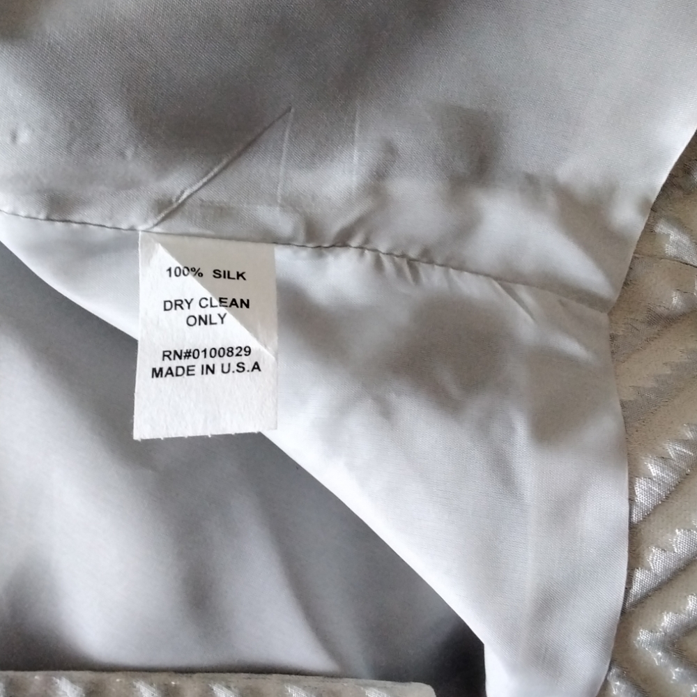 Connie Roberson evening cropped jacket - Picture 7 of 7